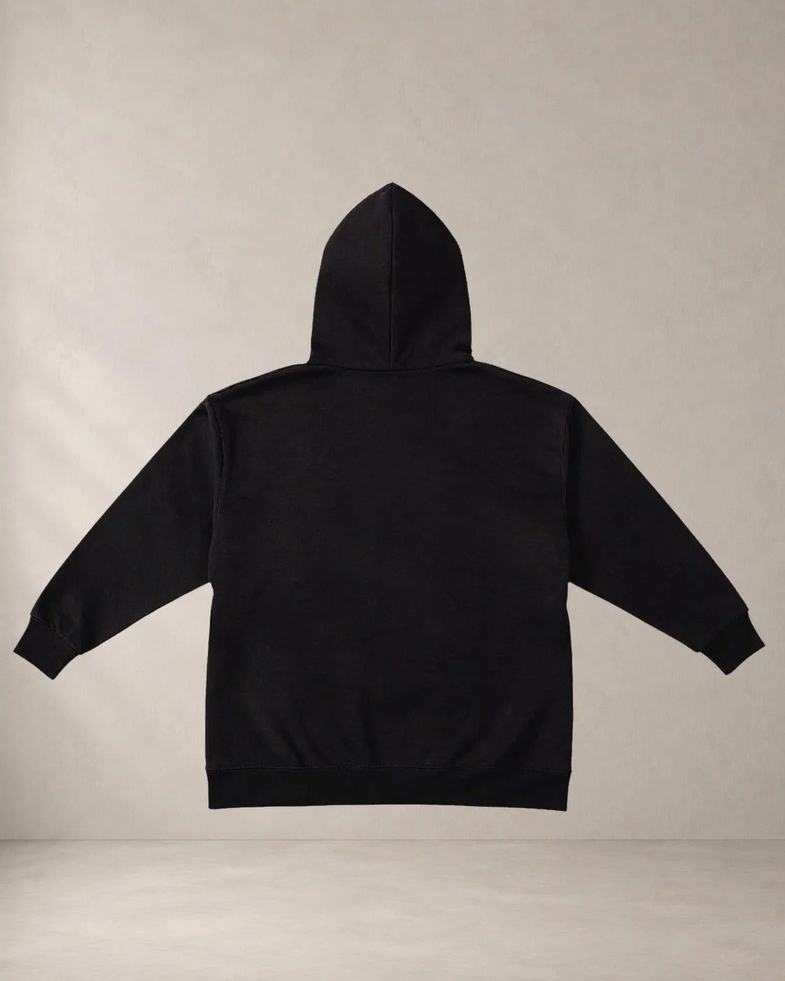 HOODIE ΒΛΑΜΑΙΝ, oversized hoodie AέRis, πίσω όψη σε μαύρο