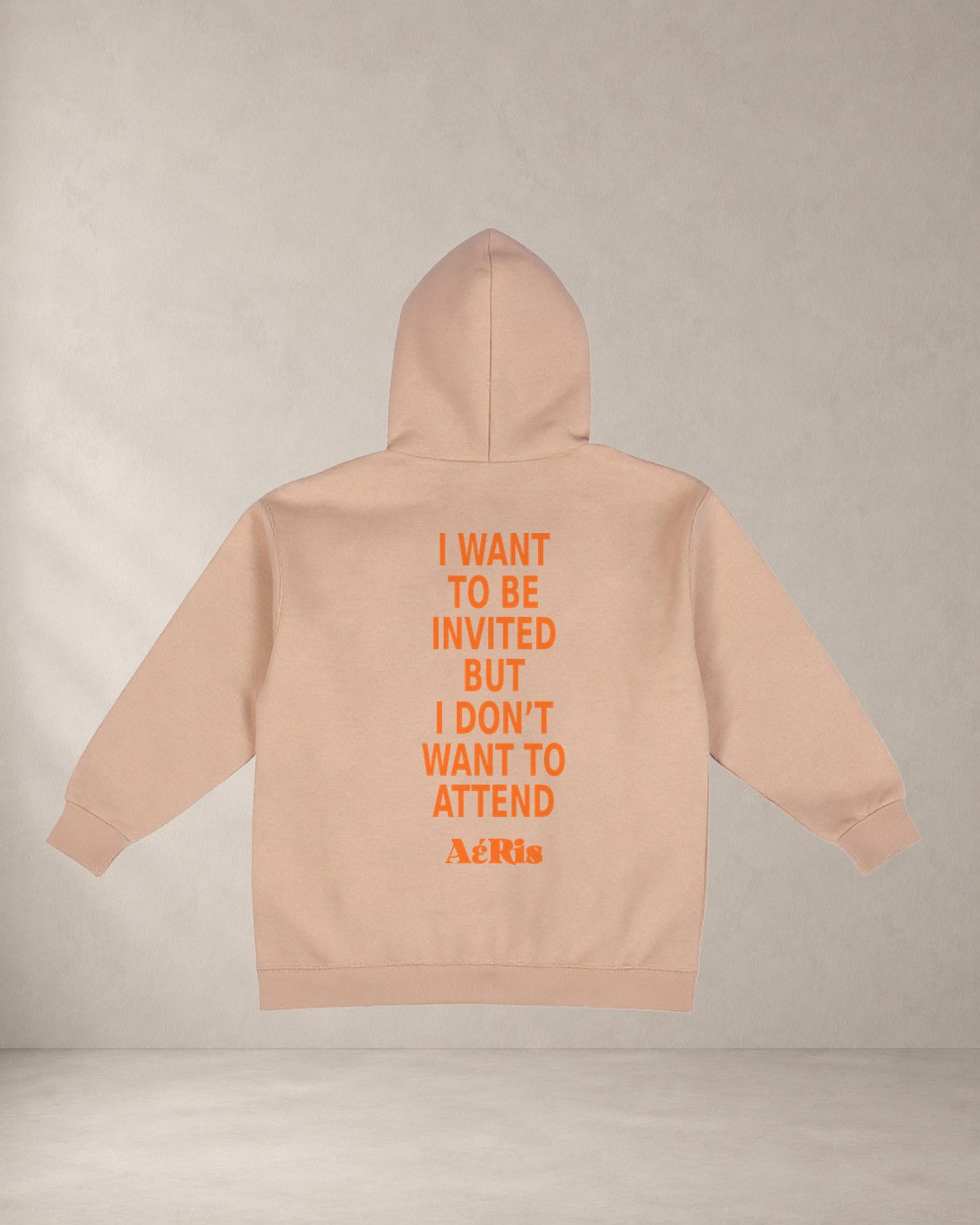 HOODIE INVITE, oversized hoodie AέRis, πίσω όψη σε μπεζ