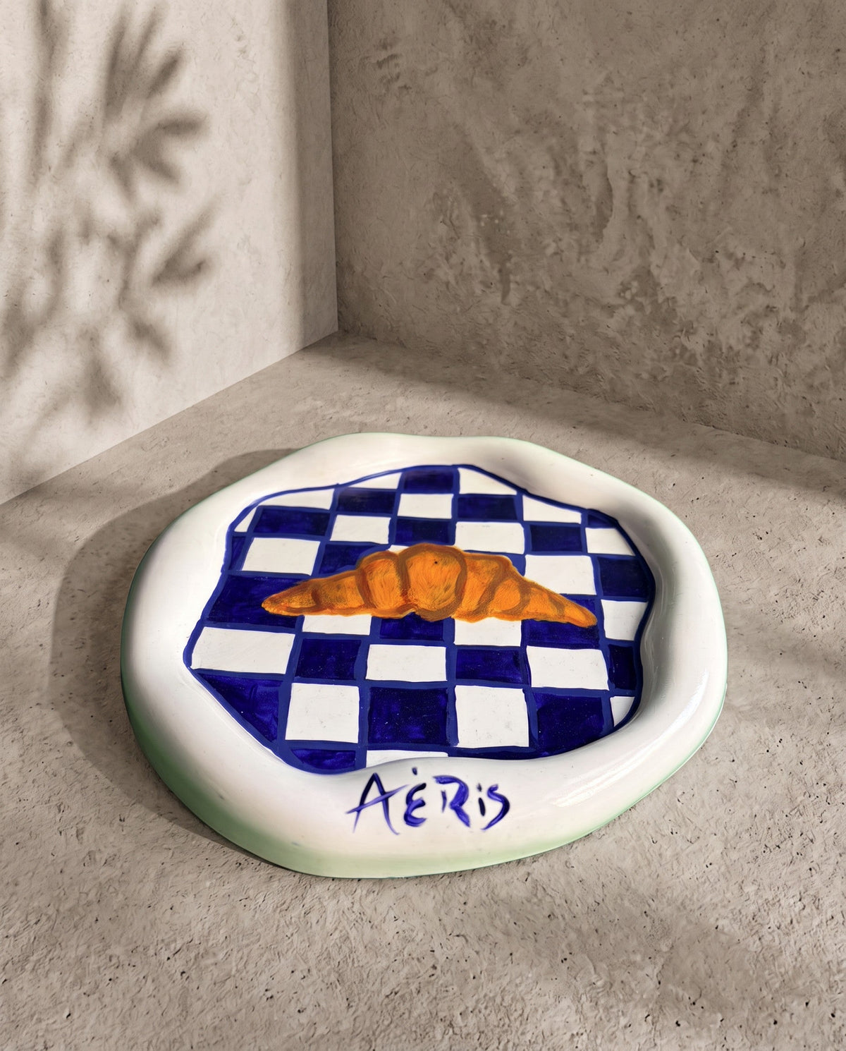 AERIS πιατάκι κρουασάν, λήψη υπό γωνία